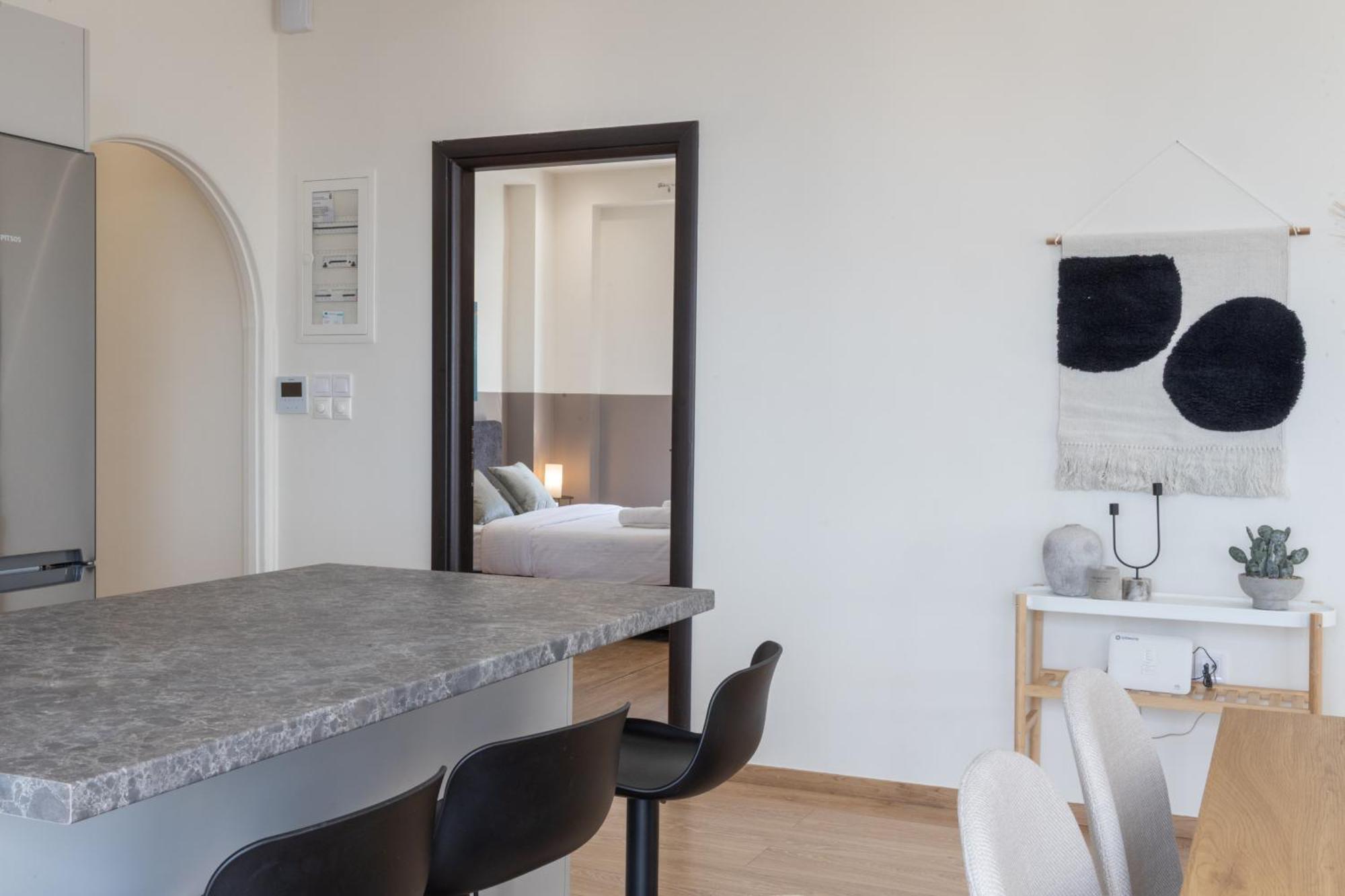 Luxurious 3-Bedroom Seaside Retreat Fully Renovated In 2025 Atény Exteriér fotografie