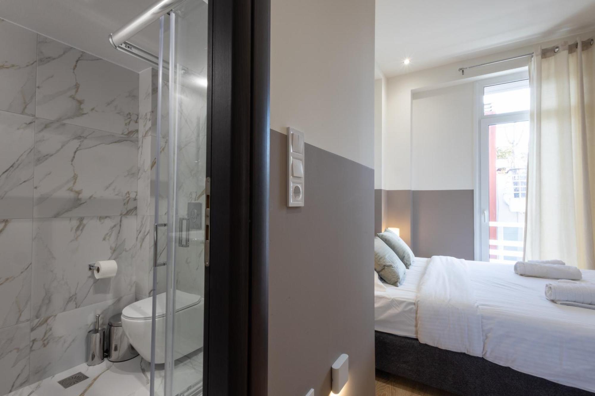 Luxurious 3-Bedroom Seaside Retreat Fully Renovated In 2025 Atény Exteriér fotografie