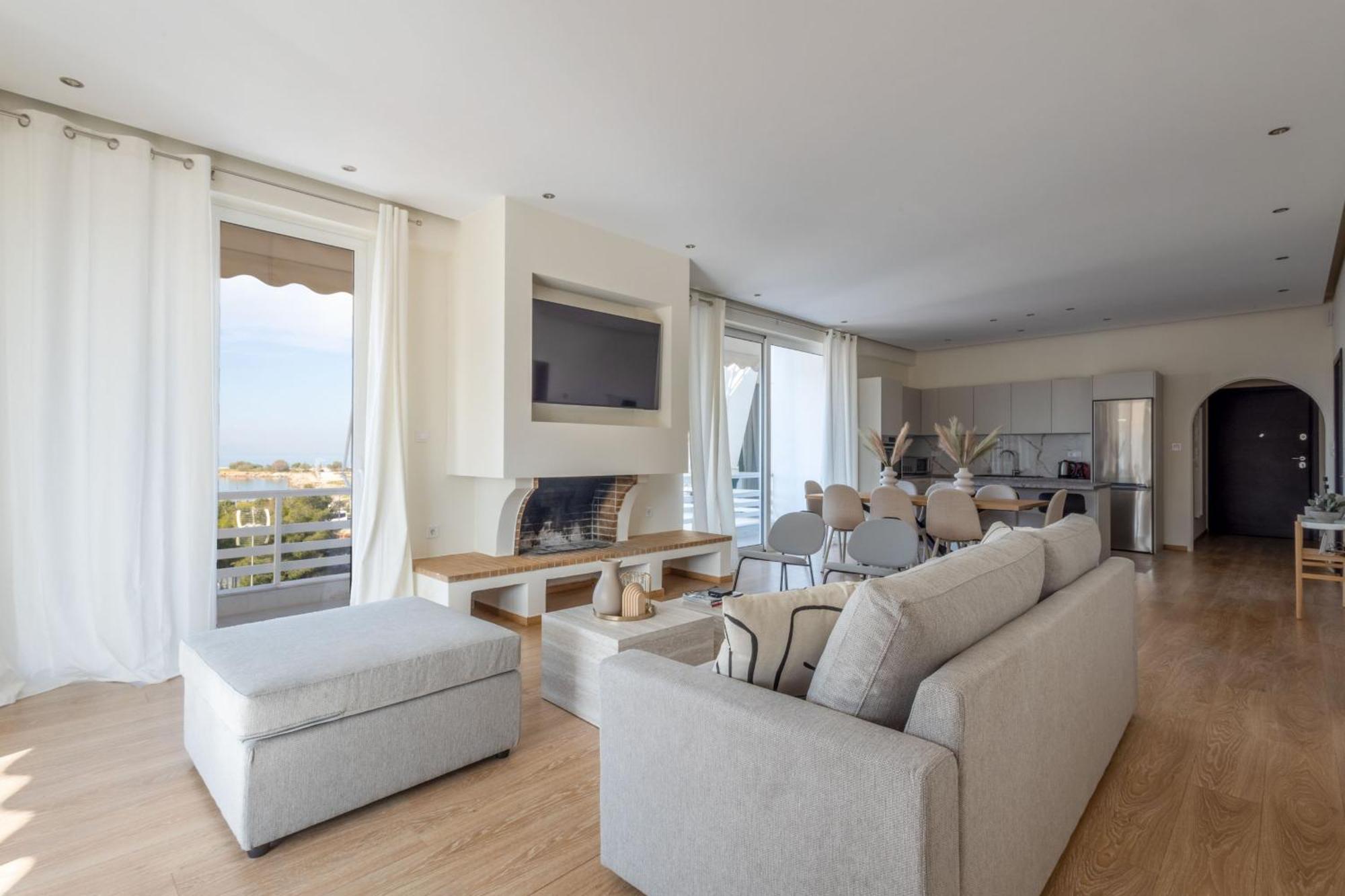 Luxurious 3-Bedroom Seaside Retreat Fully Renovated In 2025 Atény Exteriér fotografie